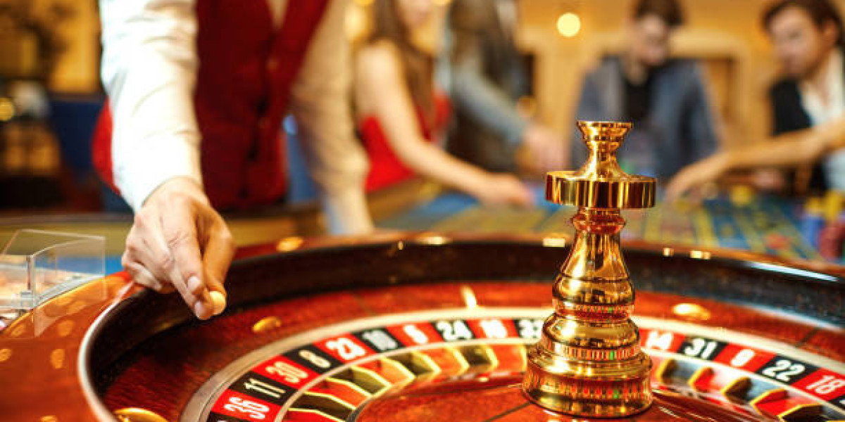 The Evolution of Gamification in Online Casinos: How Interactive Features Will Engage a New Generation of Gamblers in 20